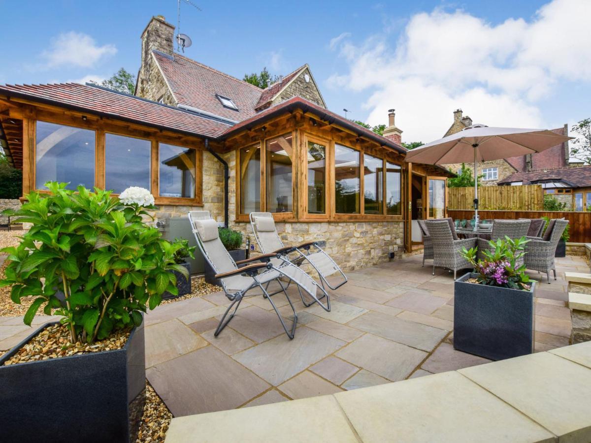 Hyde Tyning Cottage Minchinhampton Exterior photo