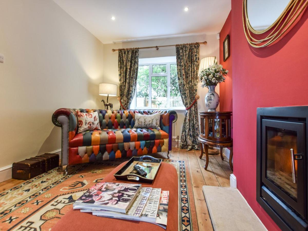 Hyde Tyning Cottage Minchinhampton Exterior photo